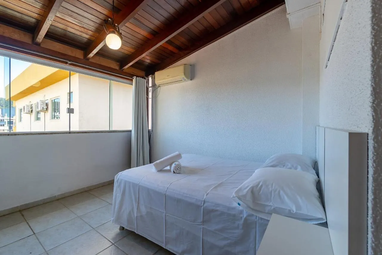 Espacosa Cobertura Duplex Com Piscina Privativa Bombinhas